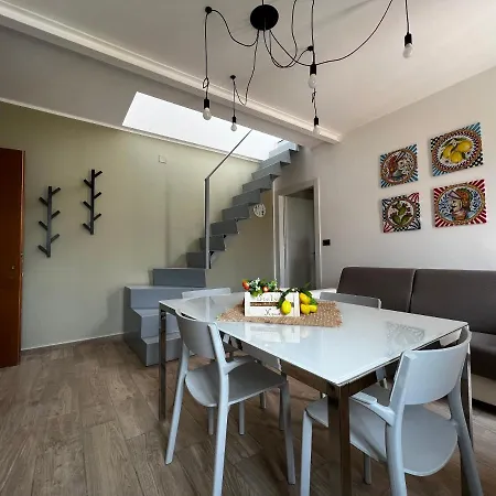 公寓 Sicily Con Piscina