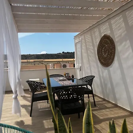 公寓 Sicily Con Piscina *