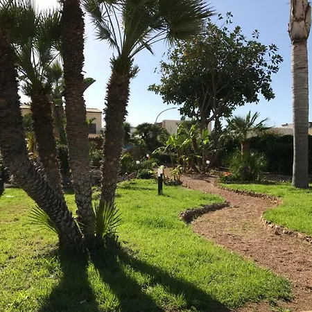 Sicily Con Piscina Apartment *